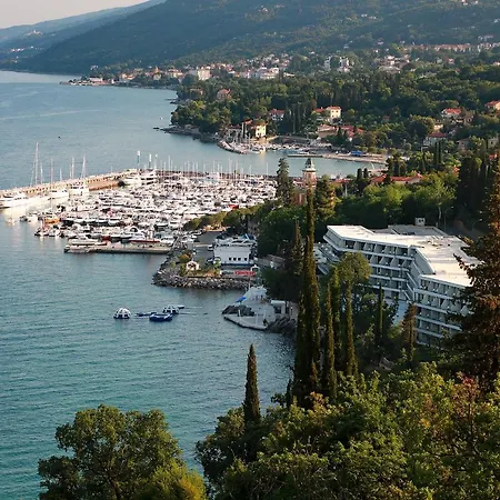 Liliane Fantasy View *